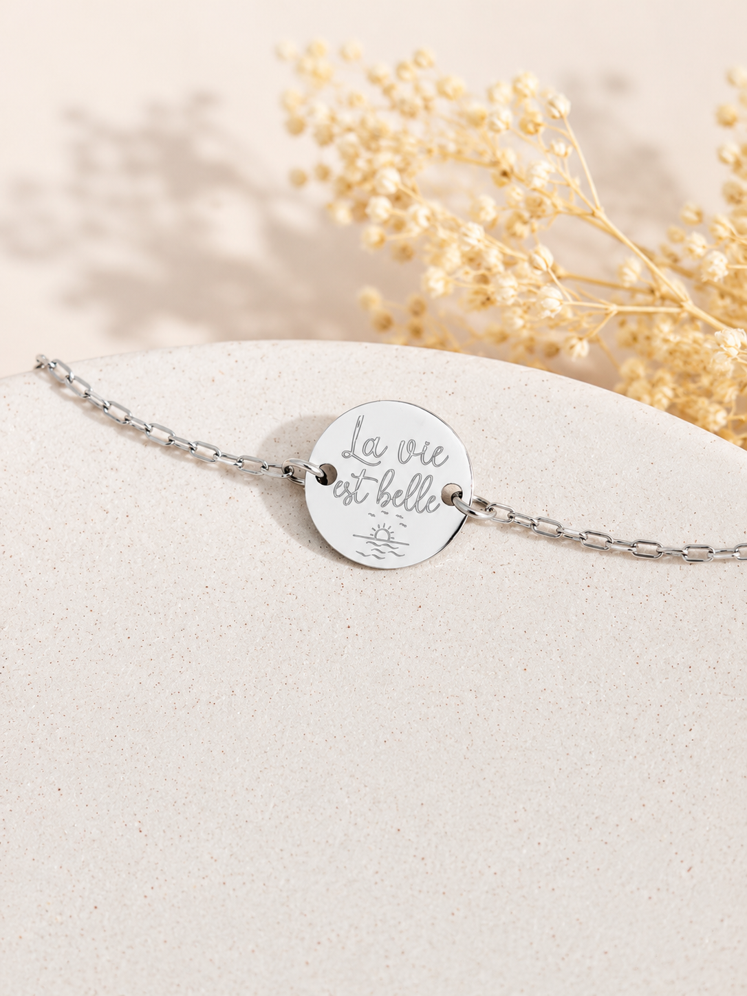 Bracelet personnalisé femme Zara à chaîne fine.