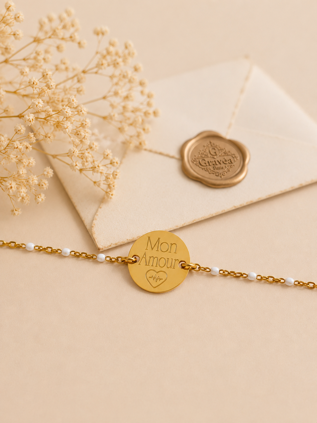     Bracelet personnalisé avec médaille poli miroir de 15 mm et chaîne en résine blanche