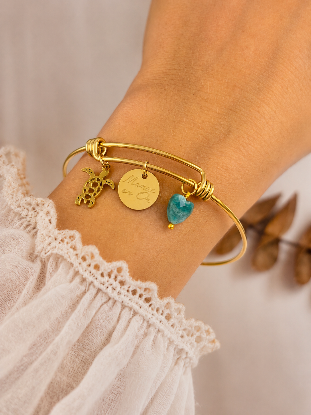Bracelet Gravéa Paris personnalisé pour femme.
