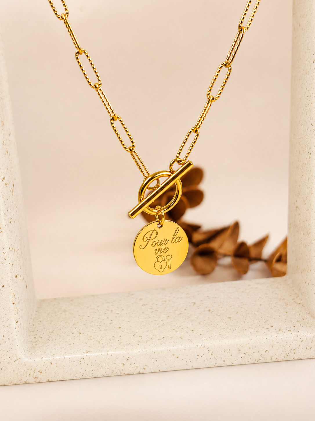 Collier personnalisé femme Sissi chaîne trombone diamantée.