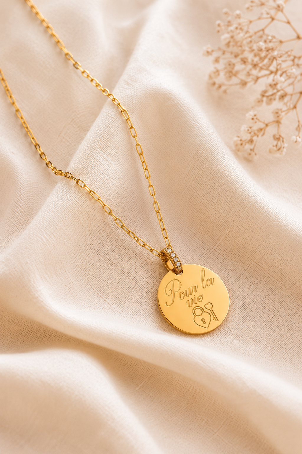 Collier personnalisé Gravéa Paris en acier inoxydable.