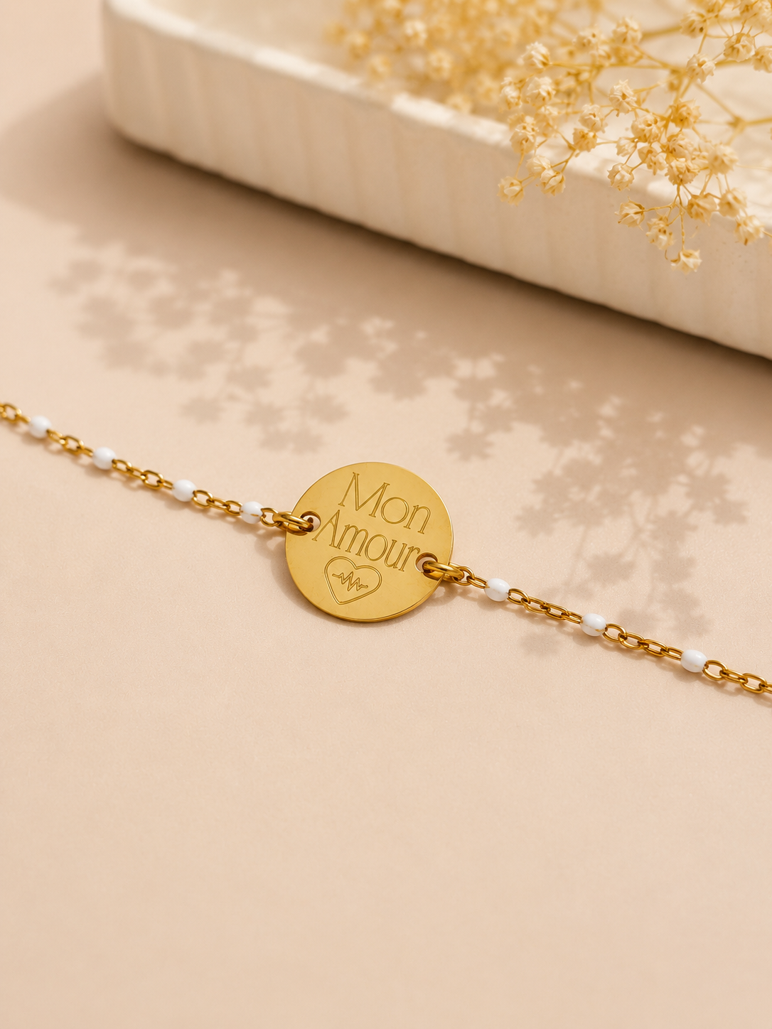     Bracelet Lily personnalisé avec chaîne en résine blanche et médaille de 15 mm