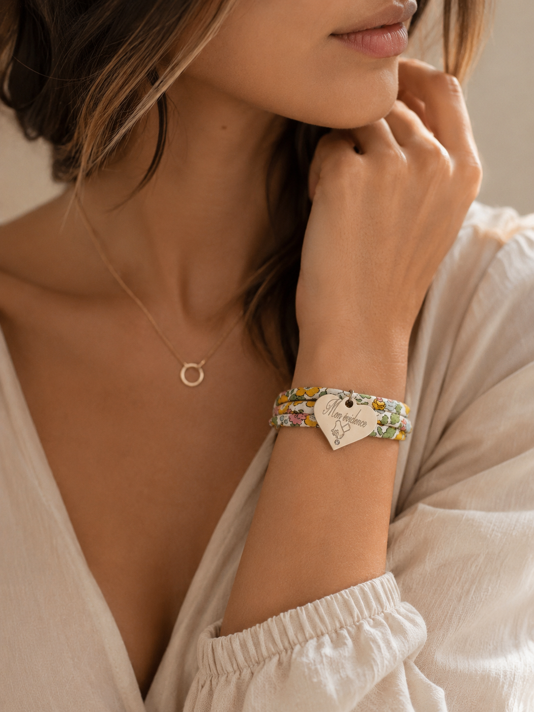 Bracelet Liberty Gravéa Paris personnalisé avec cœur et zircon.