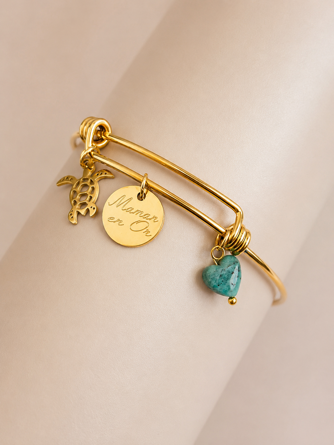 Bracelet jonc avec médaille ronde de 15 mm à graver.