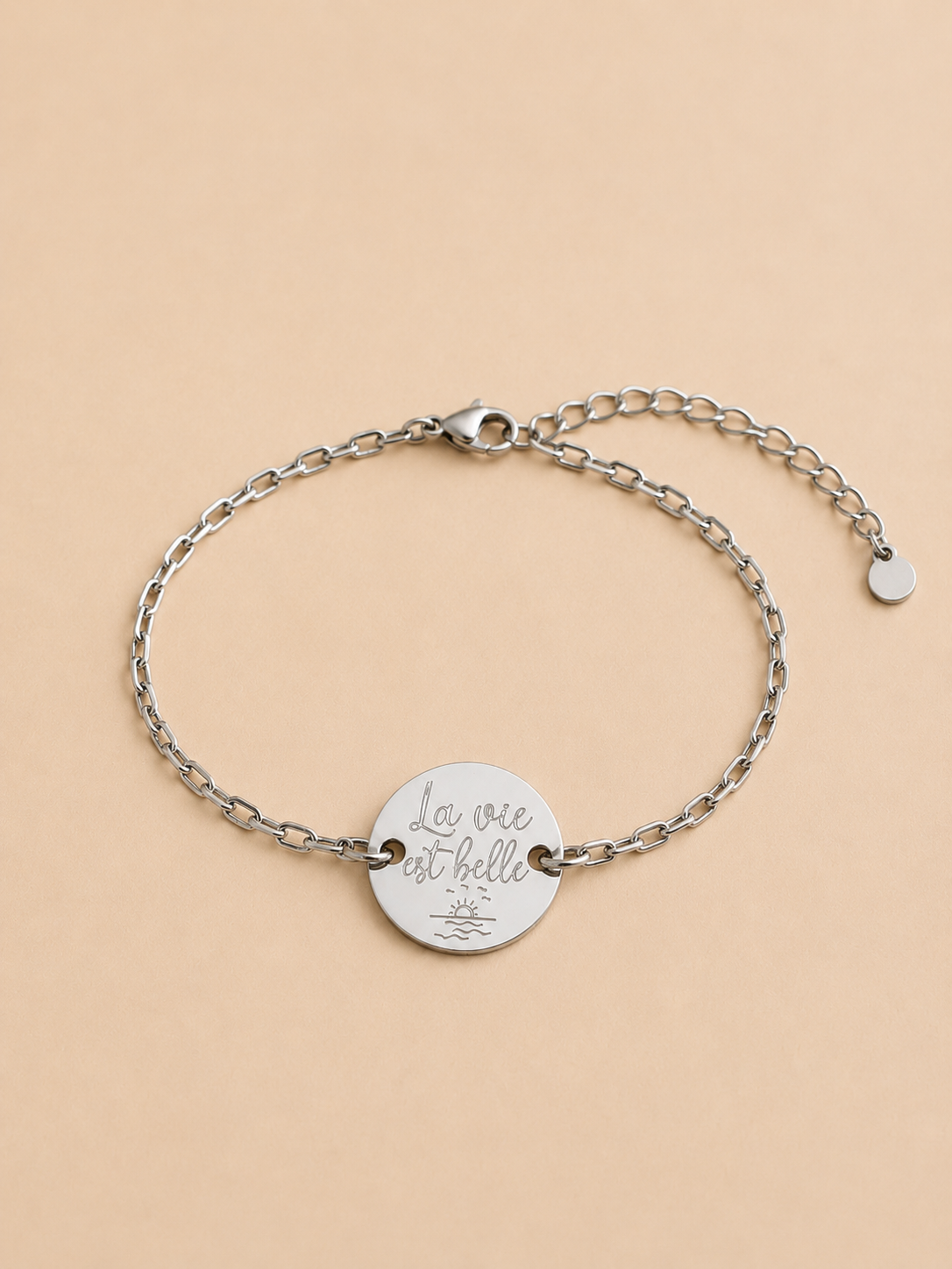 Détail de la médaille ronde personnalisable de 15 mm.