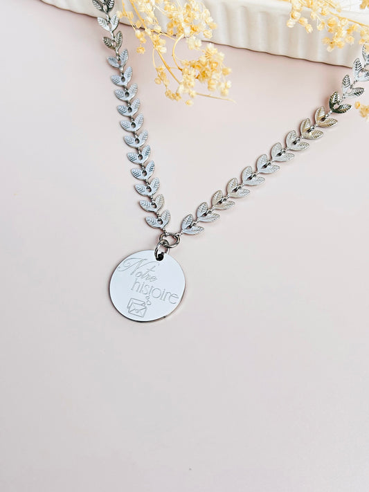     Détail de la chaîne épi du collier Léna personnalisé