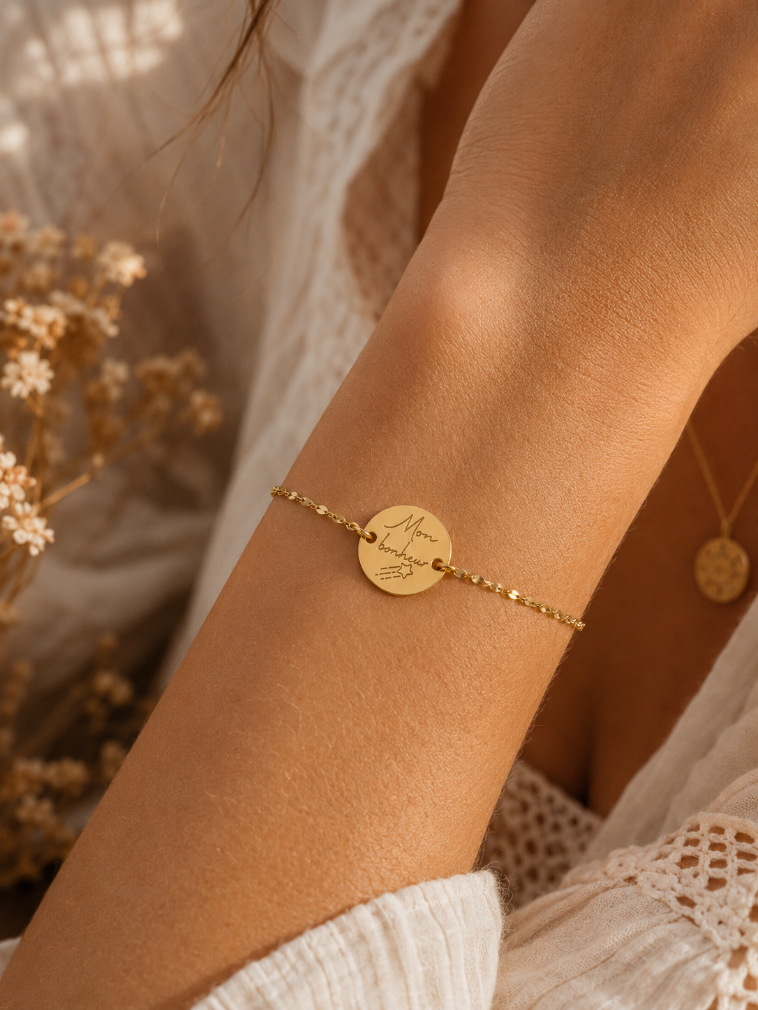 Bracelet chaîne diamantée avec médaille ronde à graver Gravéa Paris