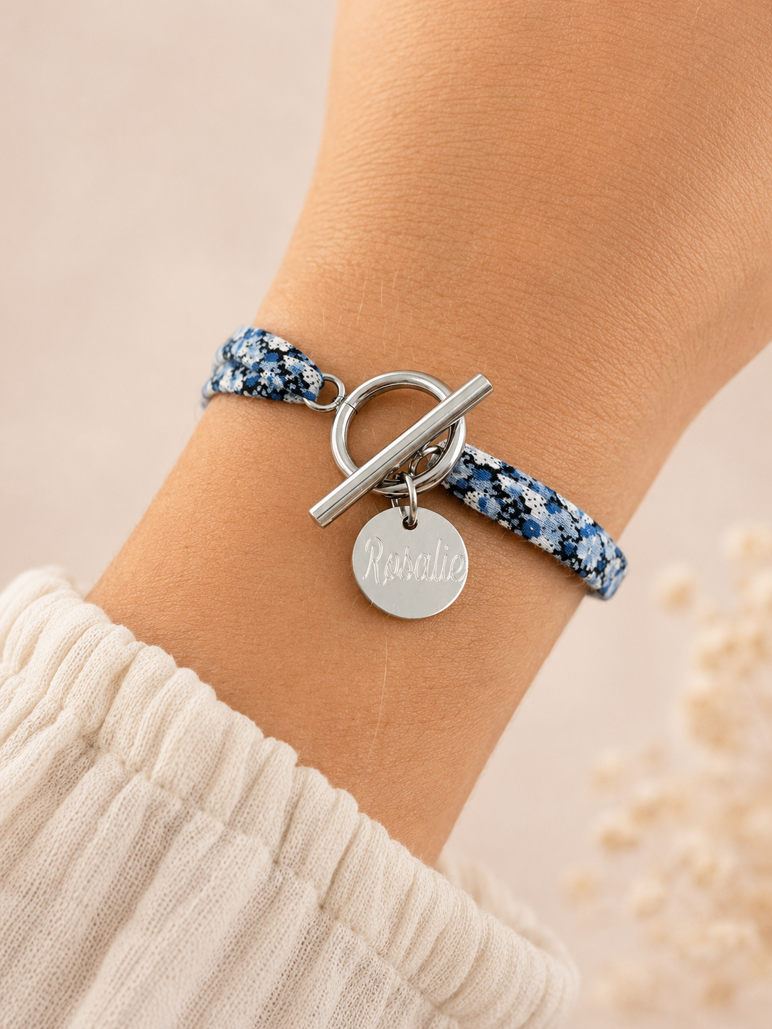 Bracelet Liberty avec fermoir OT en acier inoxydable argent.