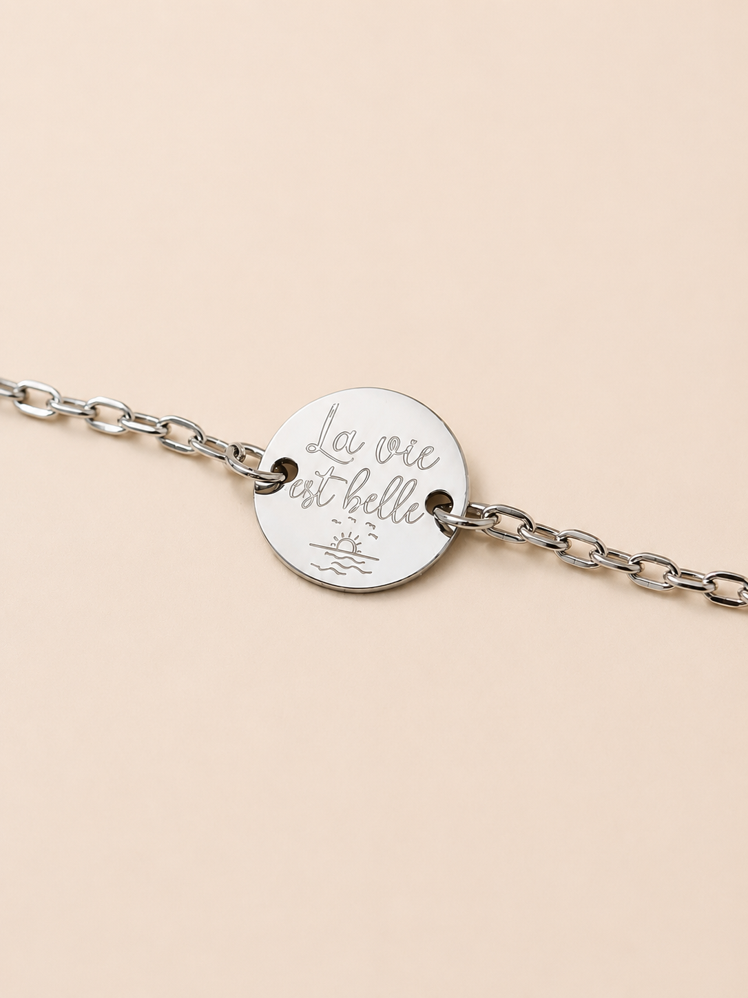 Bracelet personnalisé poli miroir avec gravure.